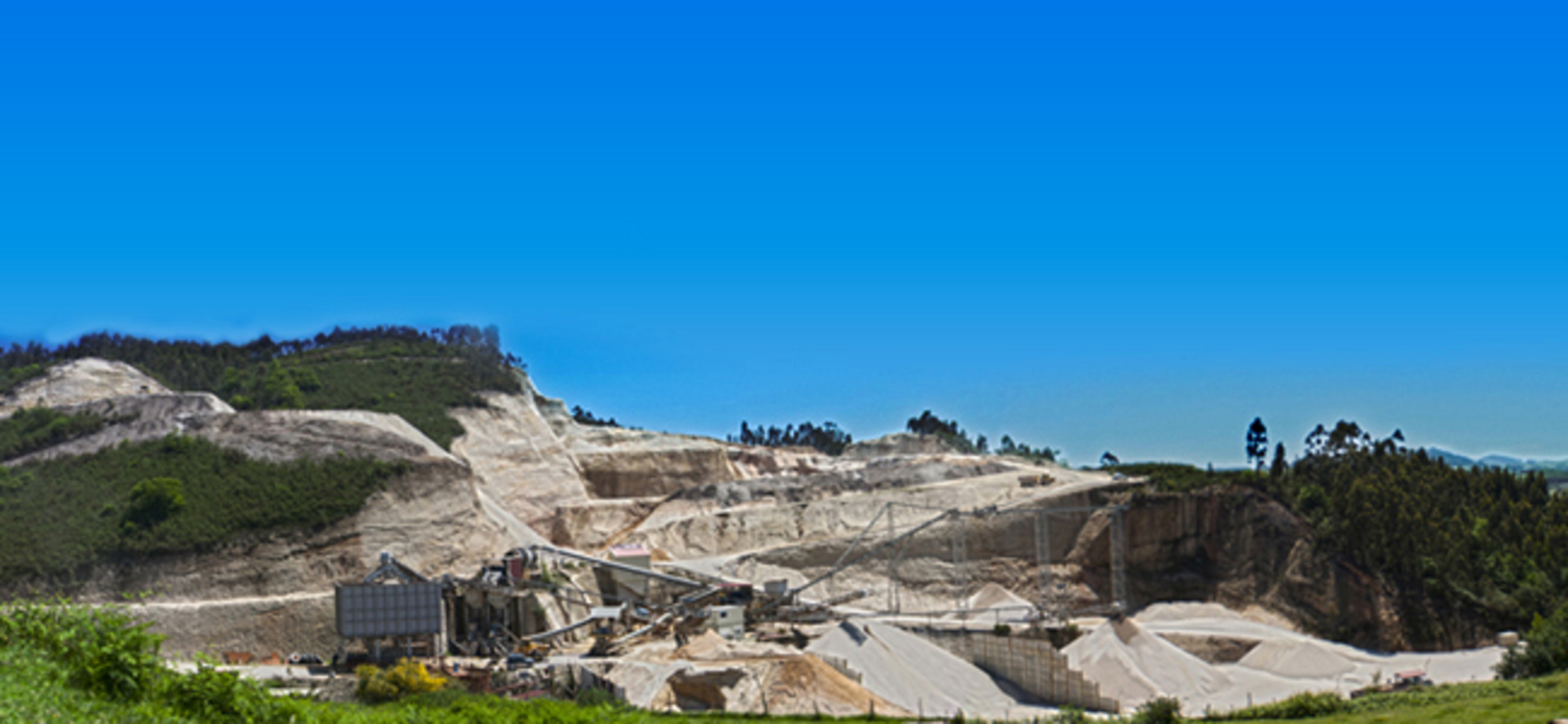Panoramica de la explotacion de Cantera Solis